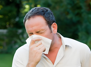 How to manually drain residual fluid from nasal irrigation