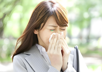What's the difference between seasonal rhinitis and allergic rhinitis
