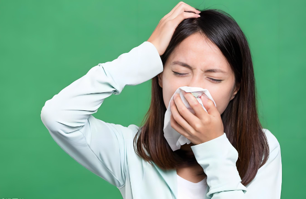 Does rhinitis during pregnancy harm the fetus