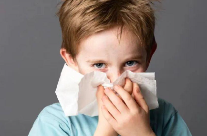 What are the symptoms of sinusitis in children?