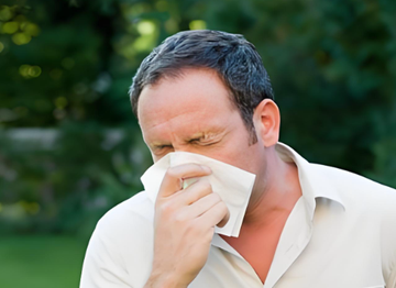 What are the differences in nasal irrigation methods between acute and chronic sinusitis?